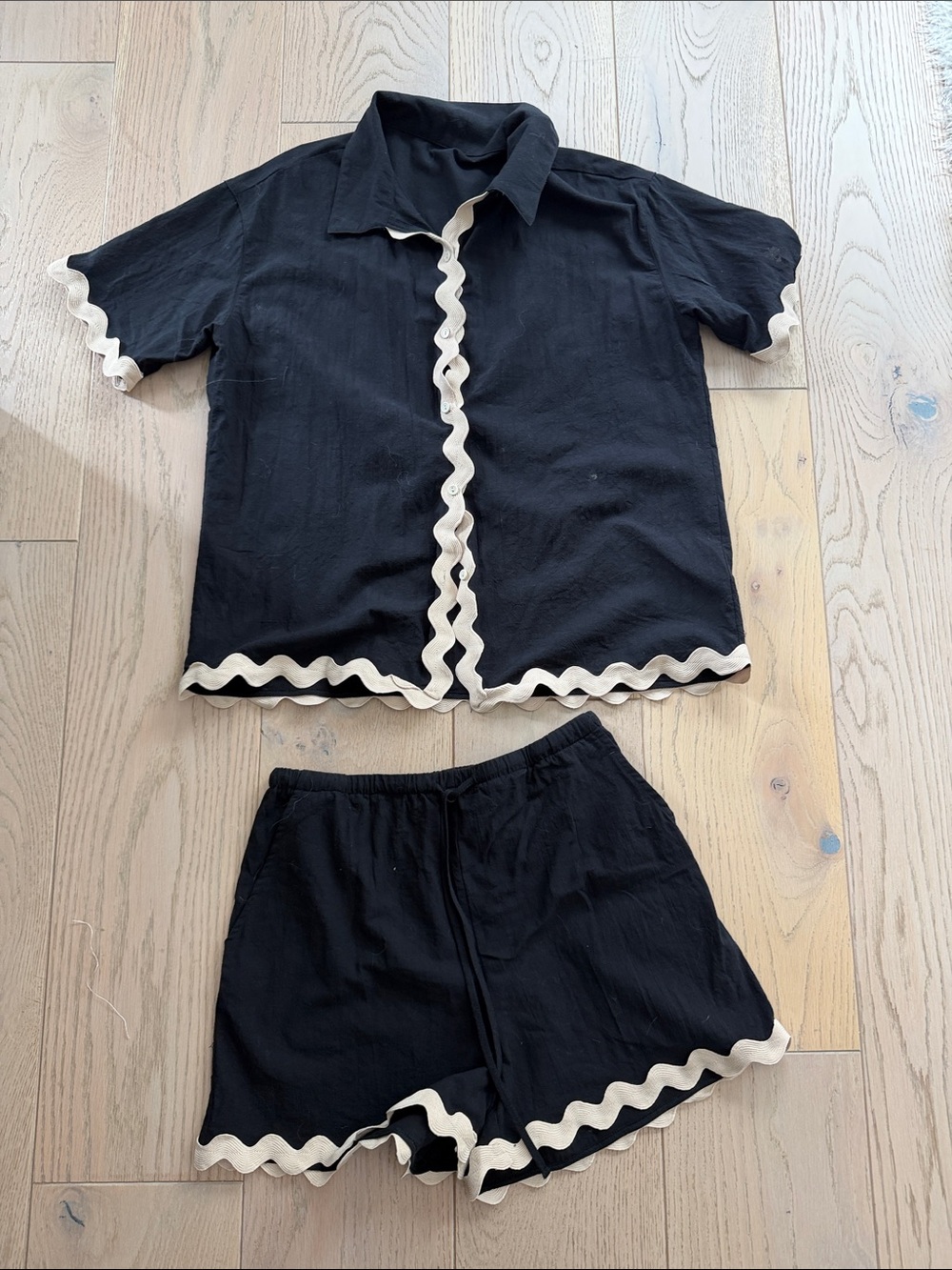 Black and Cream Ruffle-Trim Short Pajama Set